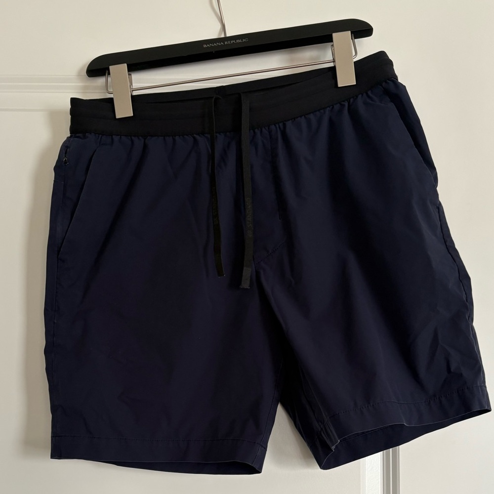 Banana Republic Men’s Navy and Black Athletic Shorts